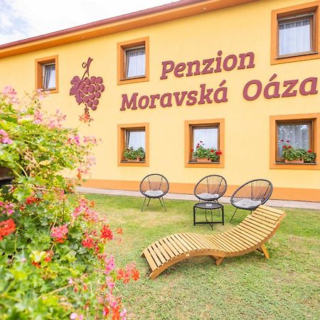 Penzion Moravska Oaza Валтис Екстериор снимка